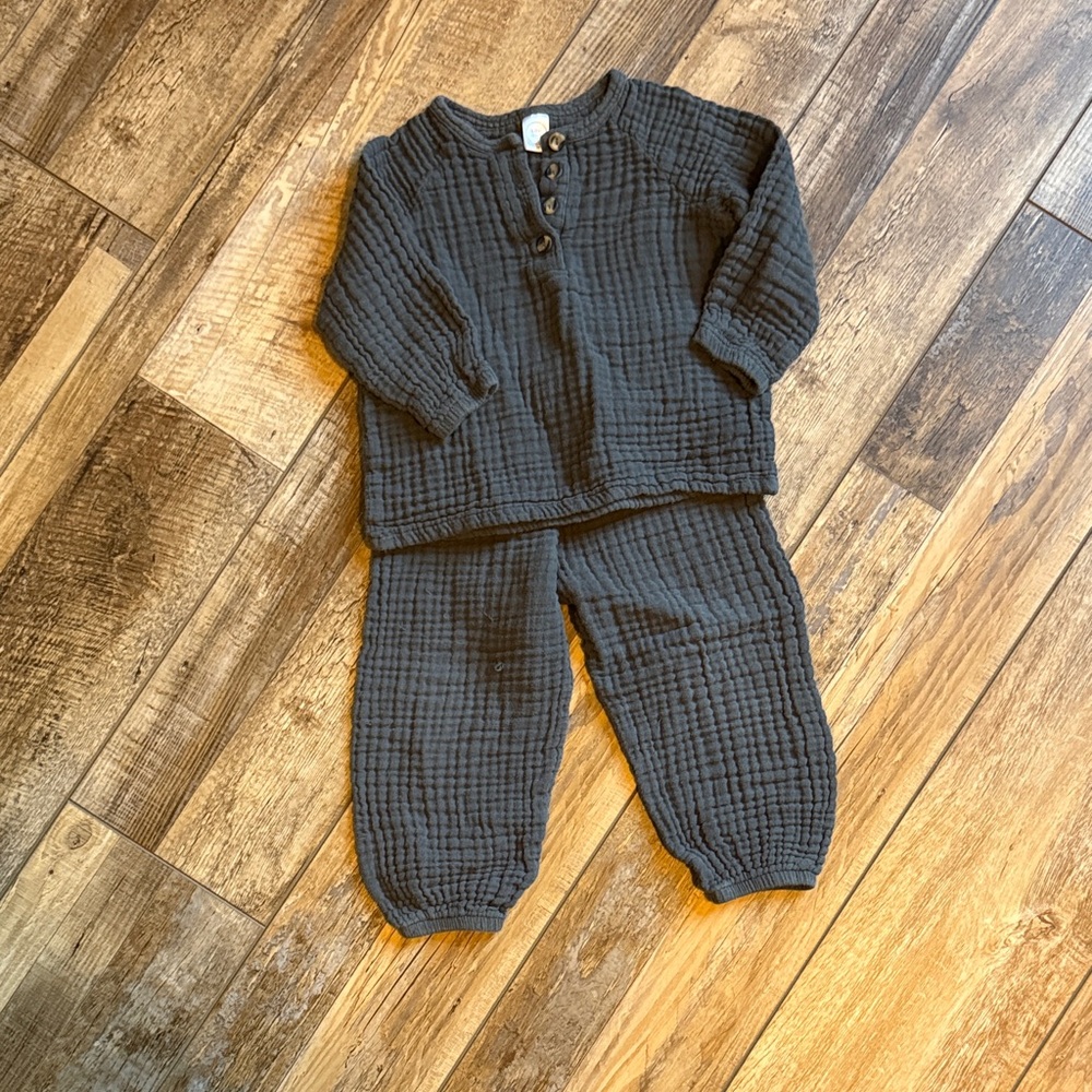 Lou Lou & Company Charcoal Muslin Two-Piece Play Set